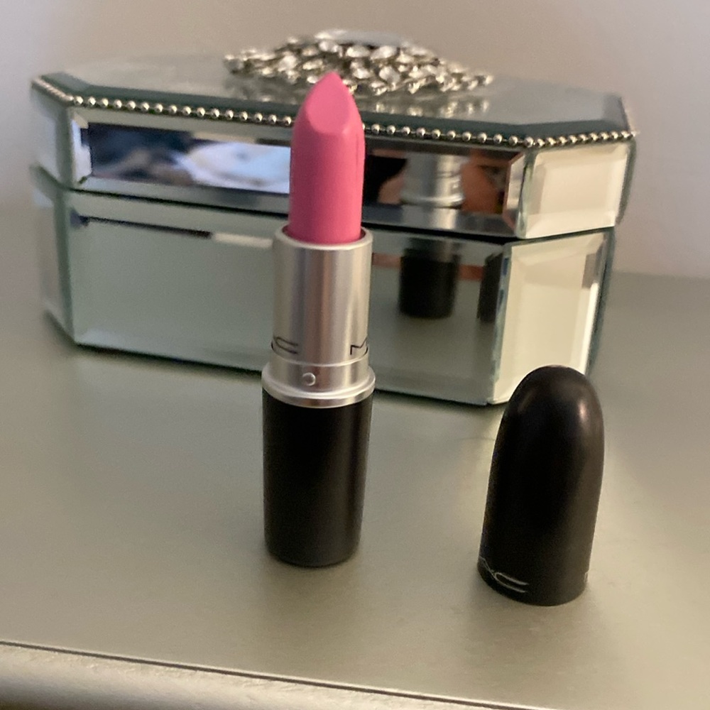 Mac Lipstick Saint Germaine 117